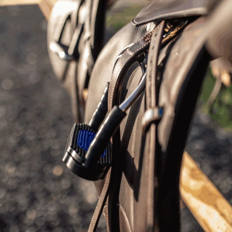 Herm Sprenger Replacement Bow Balance Stirrup Pads - Black/Blue 4 Herm Sprenger Replacement Bow Balance Stirrup Pads - Black/Blue - Image 2